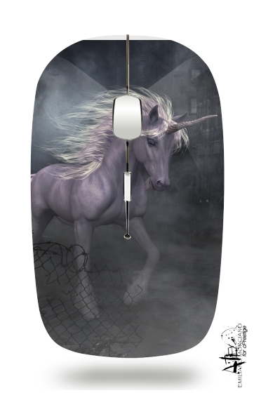  A dreamlike Unicorn walking through a destroyed city voor Draadloze optische muis met USB-ontvanger