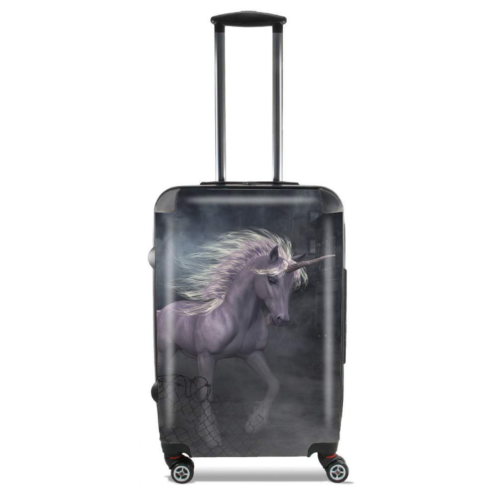  A dreamlike Unicorn walking through a destroyed city voor Handbagage koffers